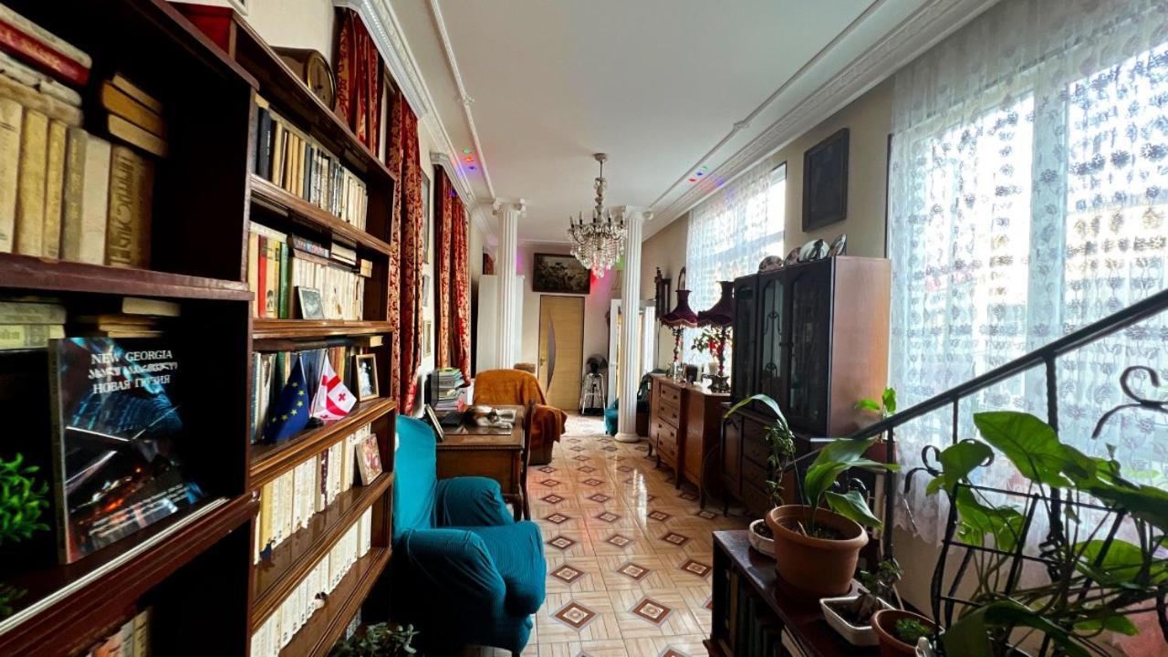 Hotel Lika Тбілісі Екстер'єр фото